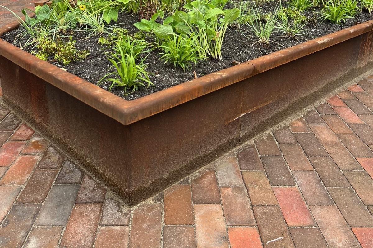 cortenstål laget av prosjektleder Henrik Lia.jpg