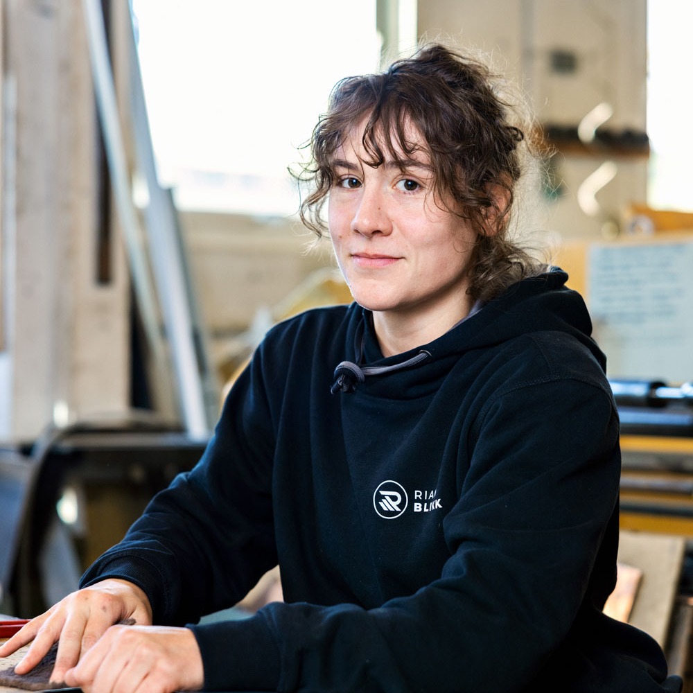 Line Fellmann Laurent, Blikkenslager, Rian Blikk