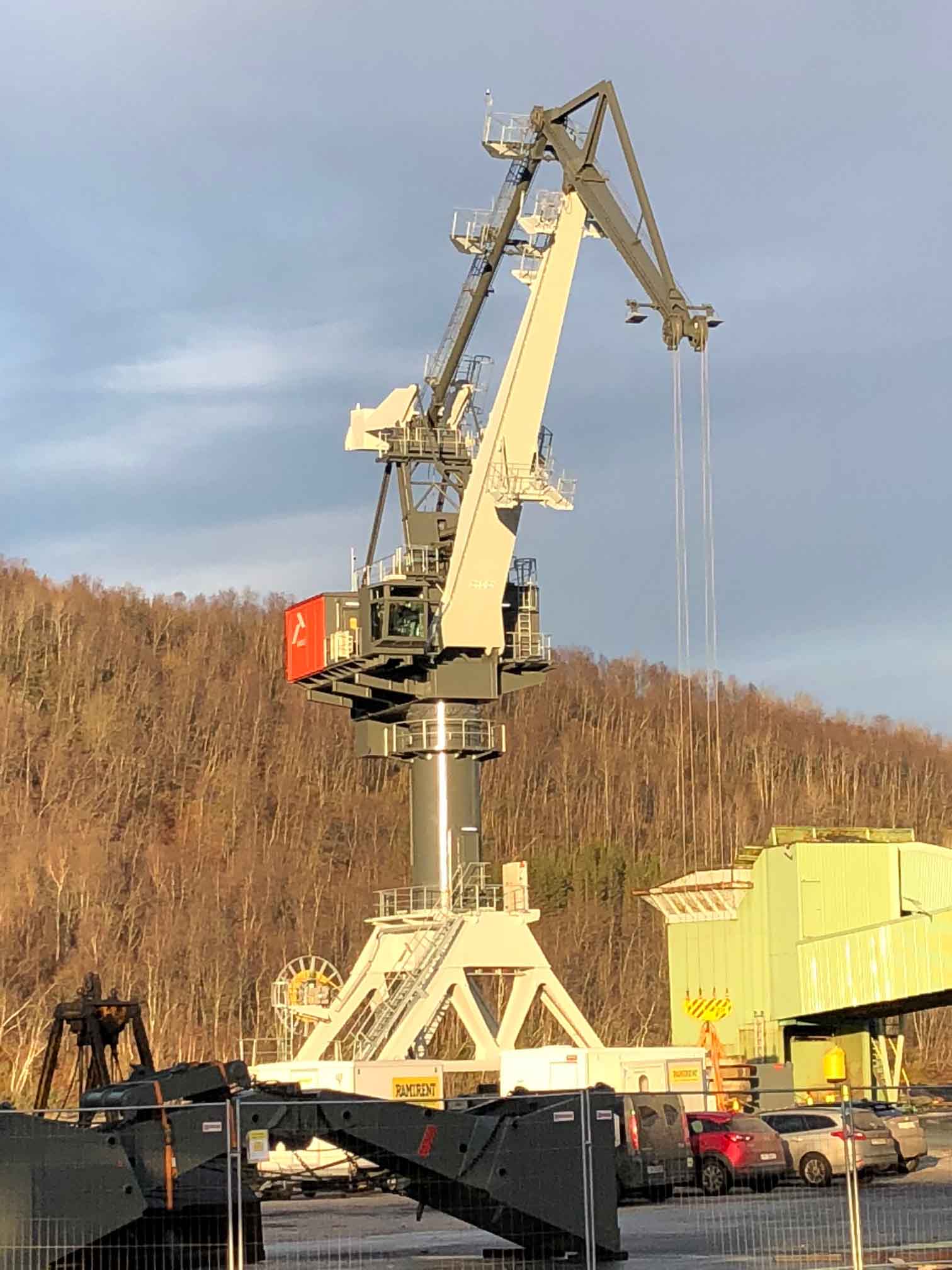 Kran Elkem Salten. Foto.