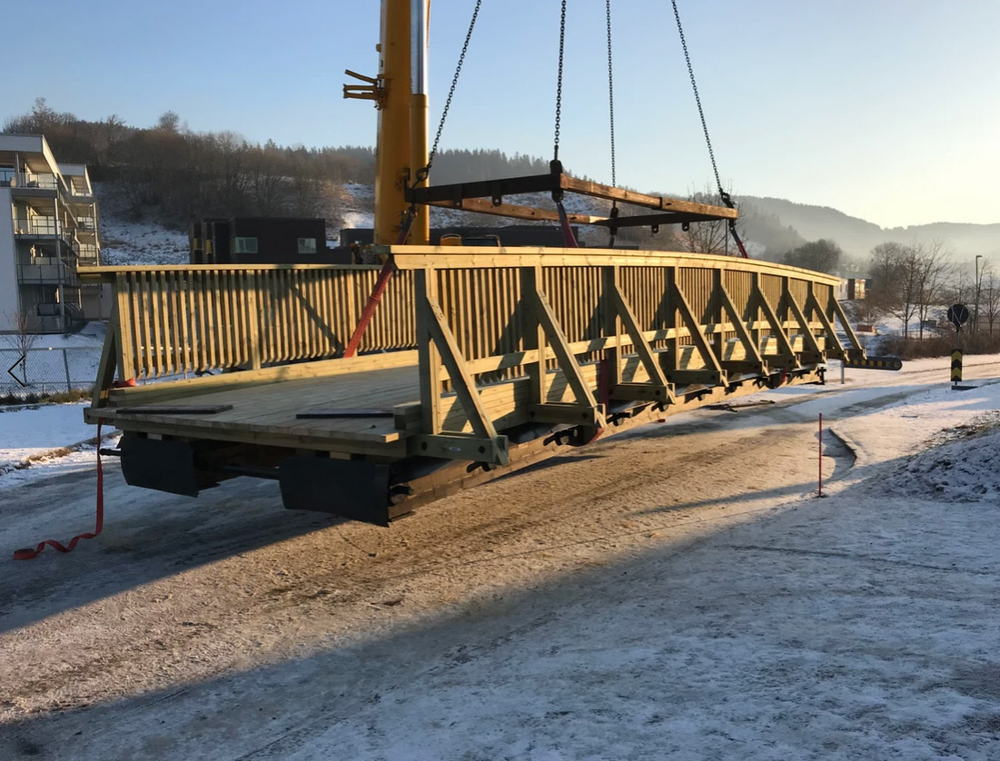 gangbru og sykkelbru utleira